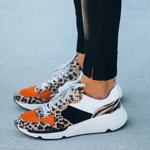 Vici leopard sneakers